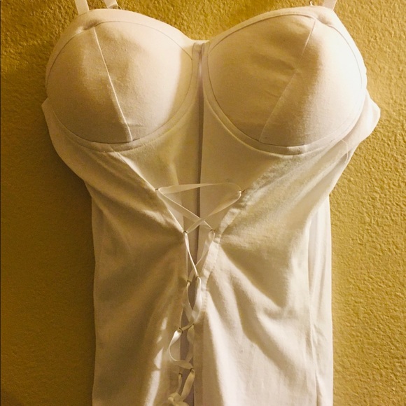 SUPER SEXY LACE UP CORSET TOP AND LACE ROBE - Picture 3 of 12